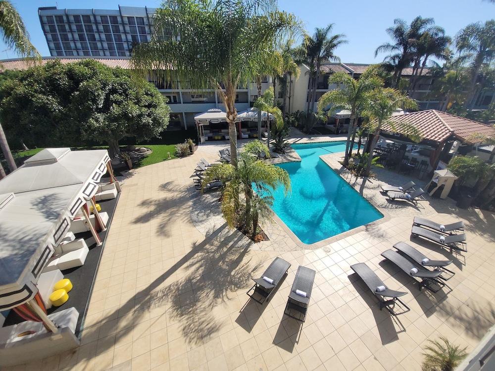 Atrium Hotel Orange County Irvine Eksteriør billede